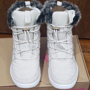 RYKA Senna Water Repellent Bootie 8.5